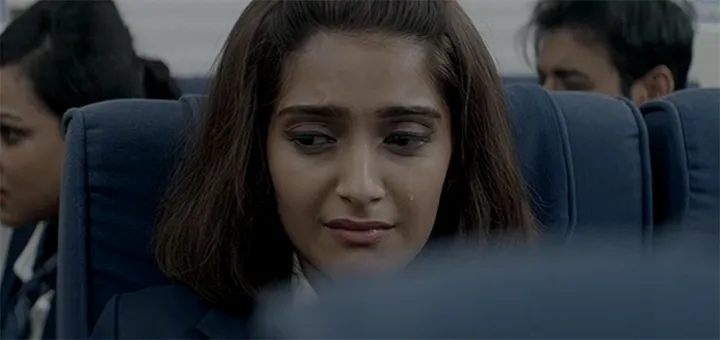 Review phim Neerja (2016) – Nữ tiếp viên hàng không dũng cảm