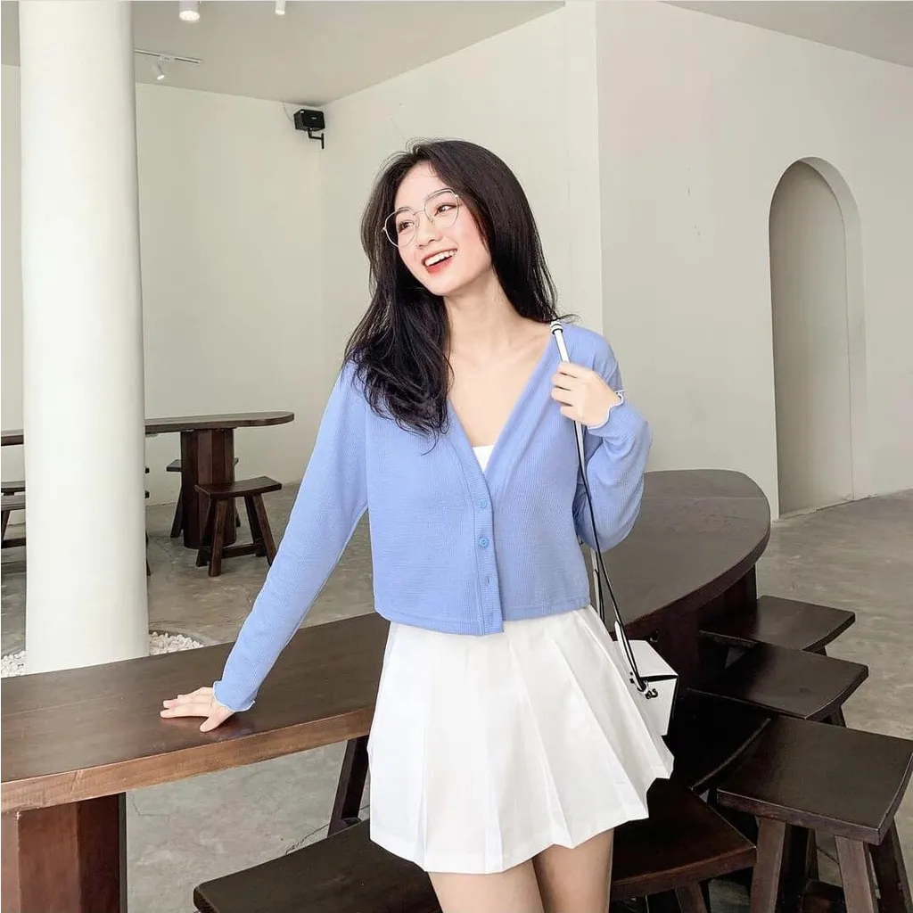 Áo Cardigan là gì? Những phong cách phối đồ thời trang với Cardigan