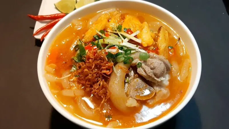 Bánh canh bao nhiêu calo? Ăn bánh canh có béo không?