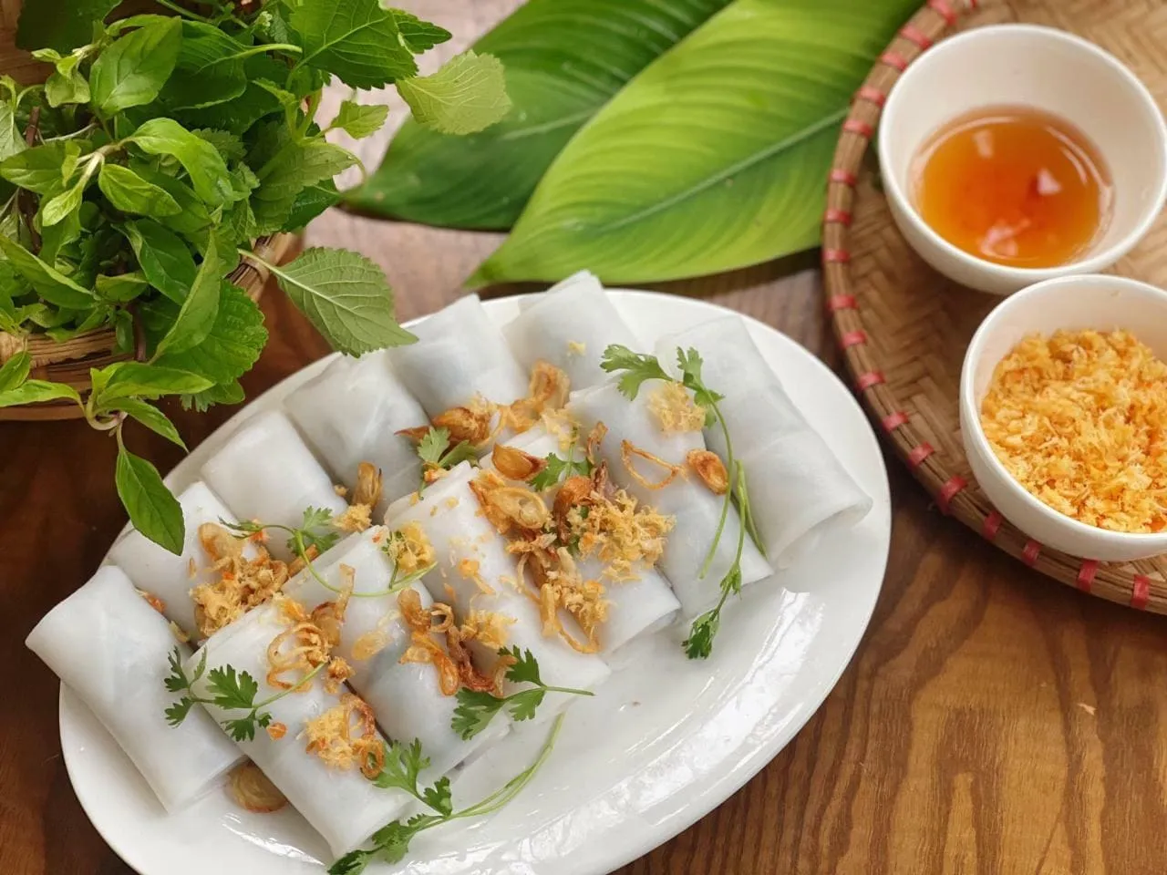 Bánh cuốn bao nhiêu calo? Ăn nhiều bánh cuốn có gây mập hay không?