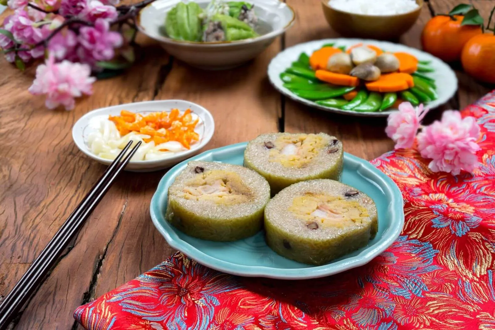 Bánh tét bao nhiêu calo? Mẹo ăn bánh tét không lo tăng cân