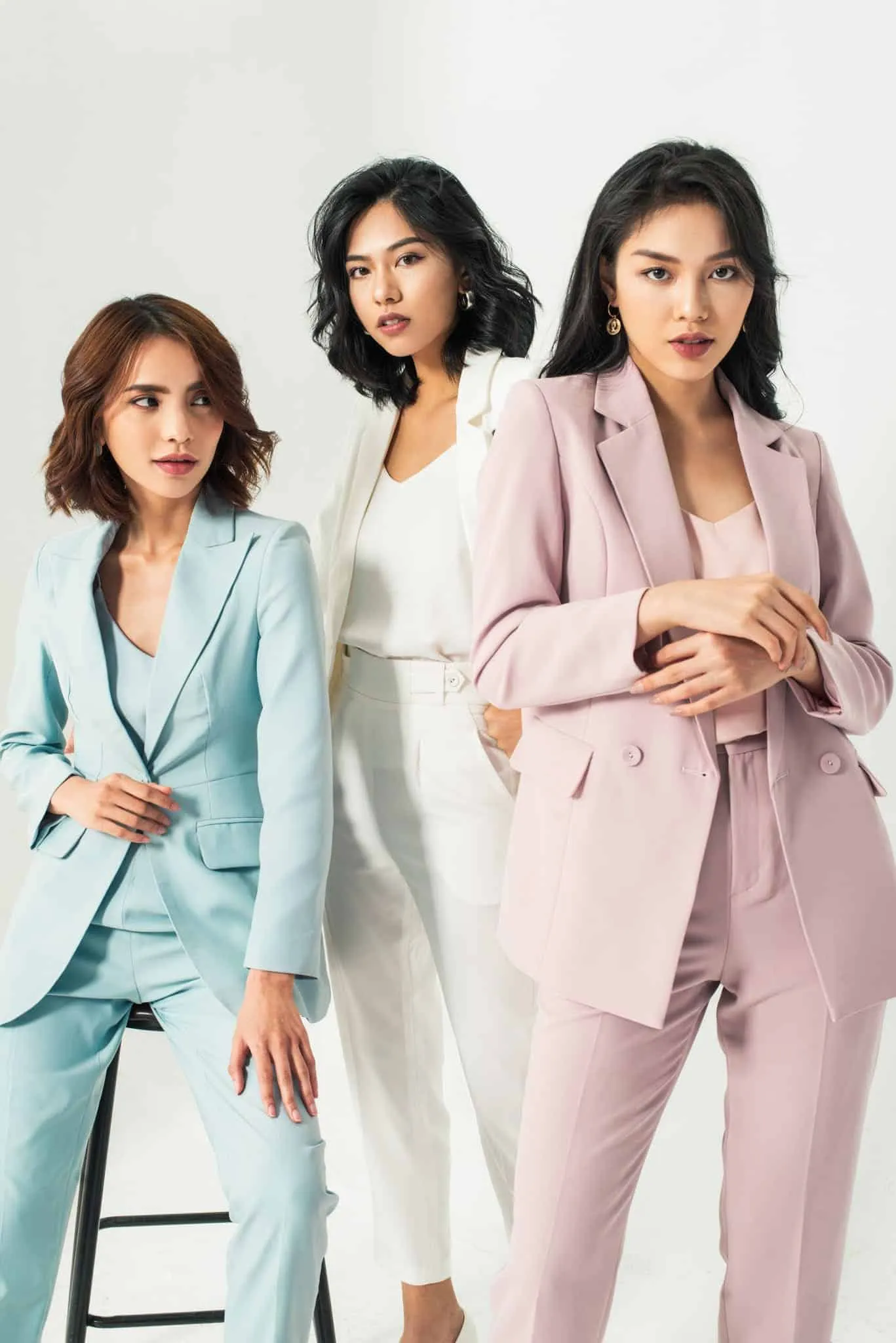 “Bỏ túi” 11+ cách phối đồ với áo Blazer nữ thời trang – thời thượng và phong cách