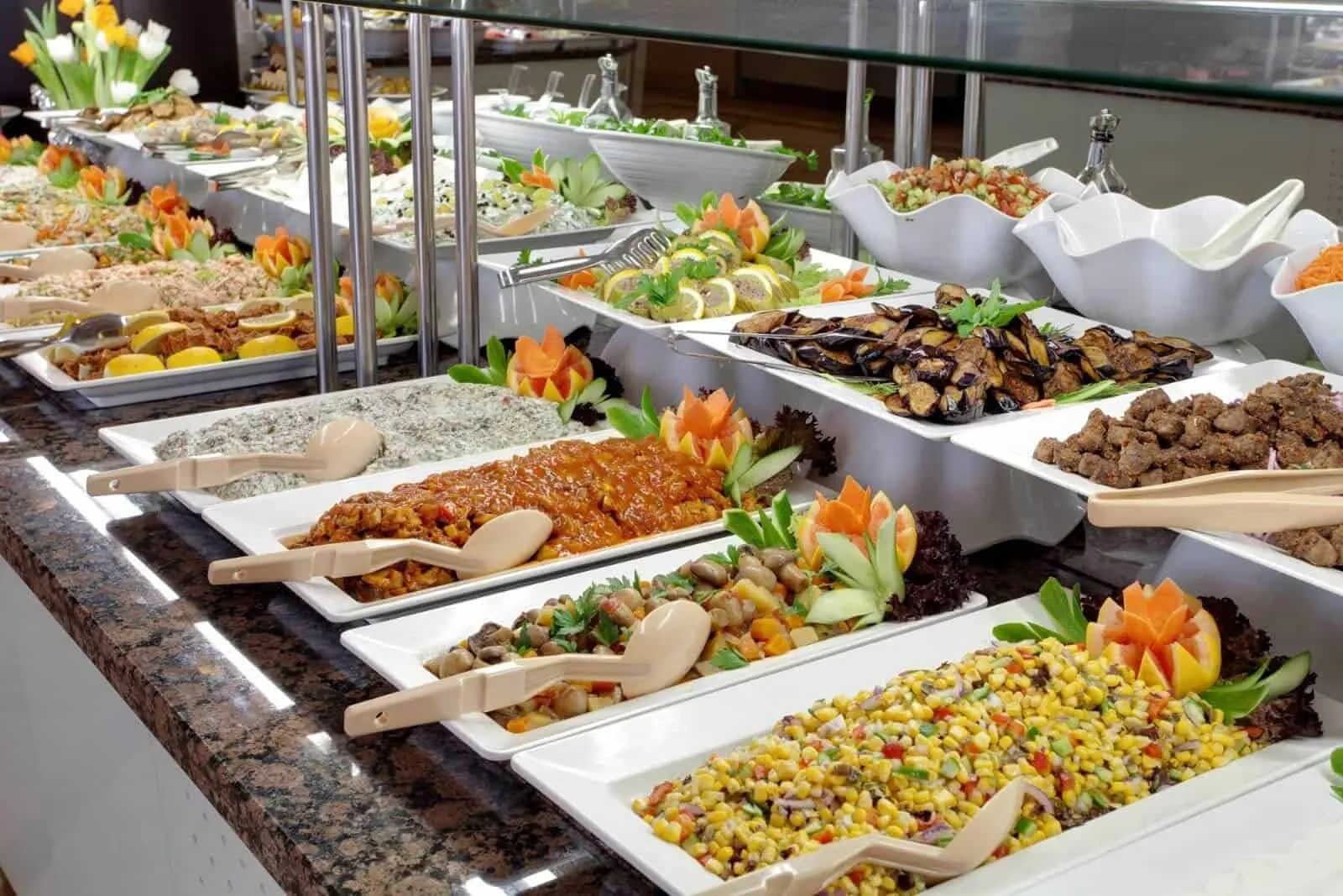 Buffet là gì? Các hình thức buffet phổ biến hiện nay