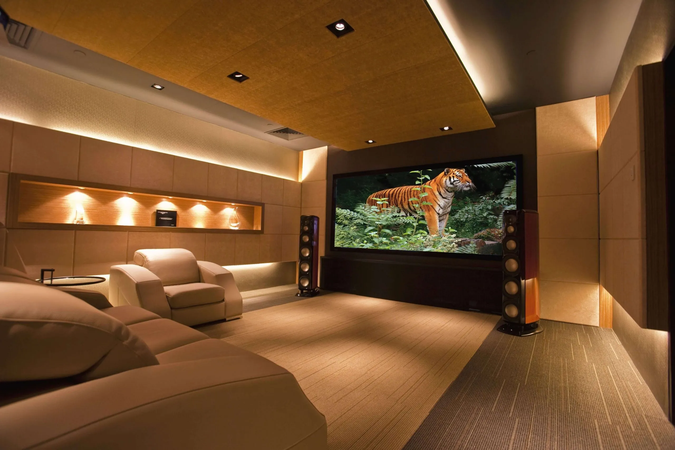 Cách thiết kế home theatre cho phòng ngủ đơn giản, tiện nghi