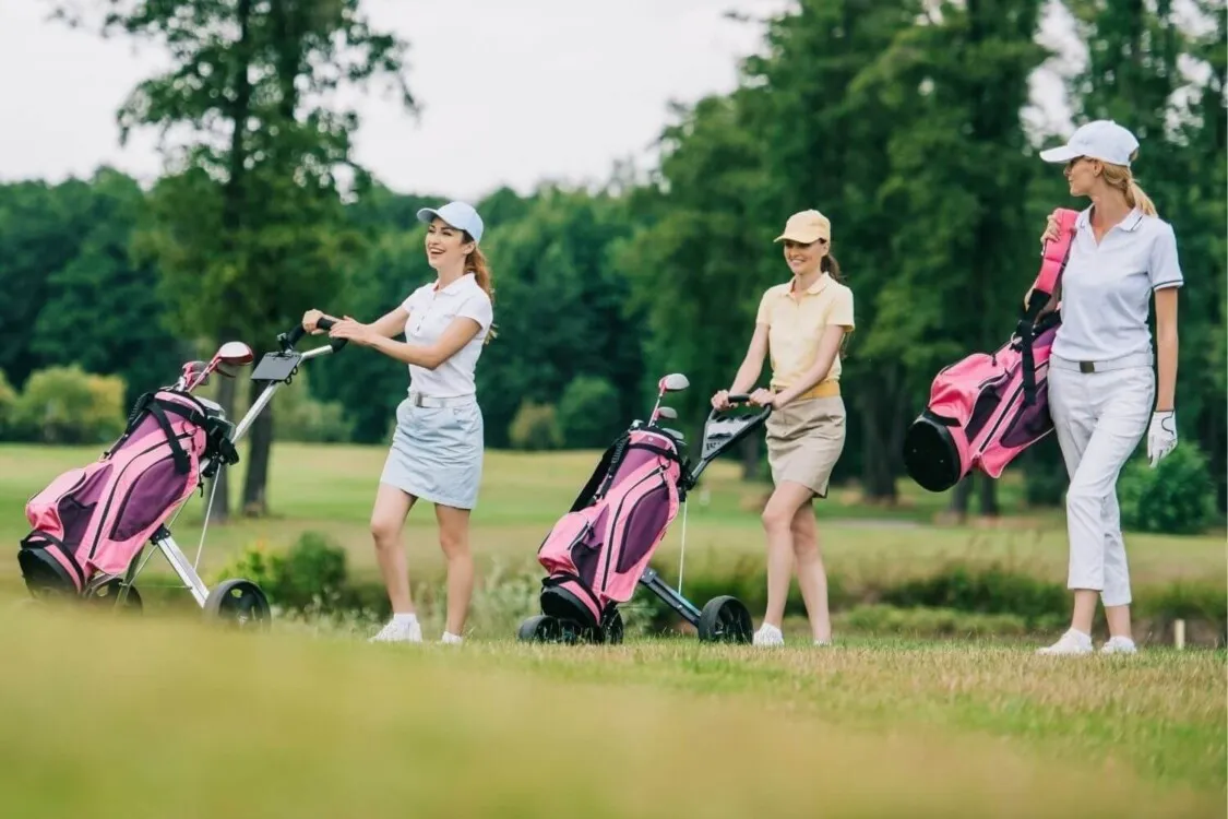 Có nên chơi Golf ban đêm? Lưu ý khi chơi Golf ban đêm