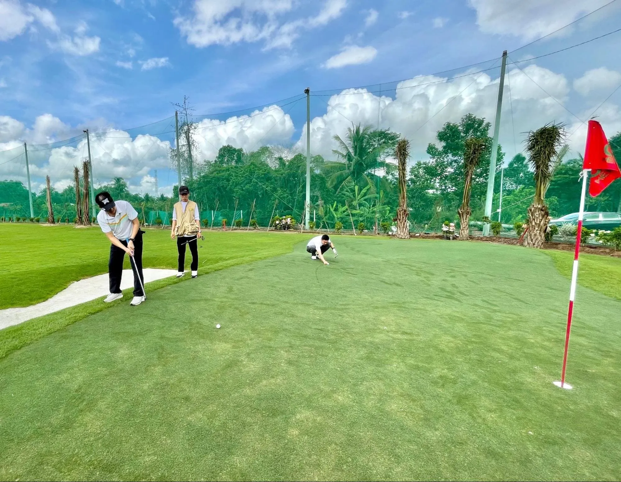 Hướng dẫn cách thi công sân tập Golf đơn giản, hiệu quả