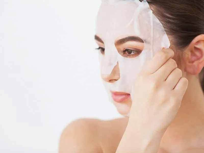 Hướng dẫn quy trình skincare cho da khô mụn trở nên mịn màng tươi sáng