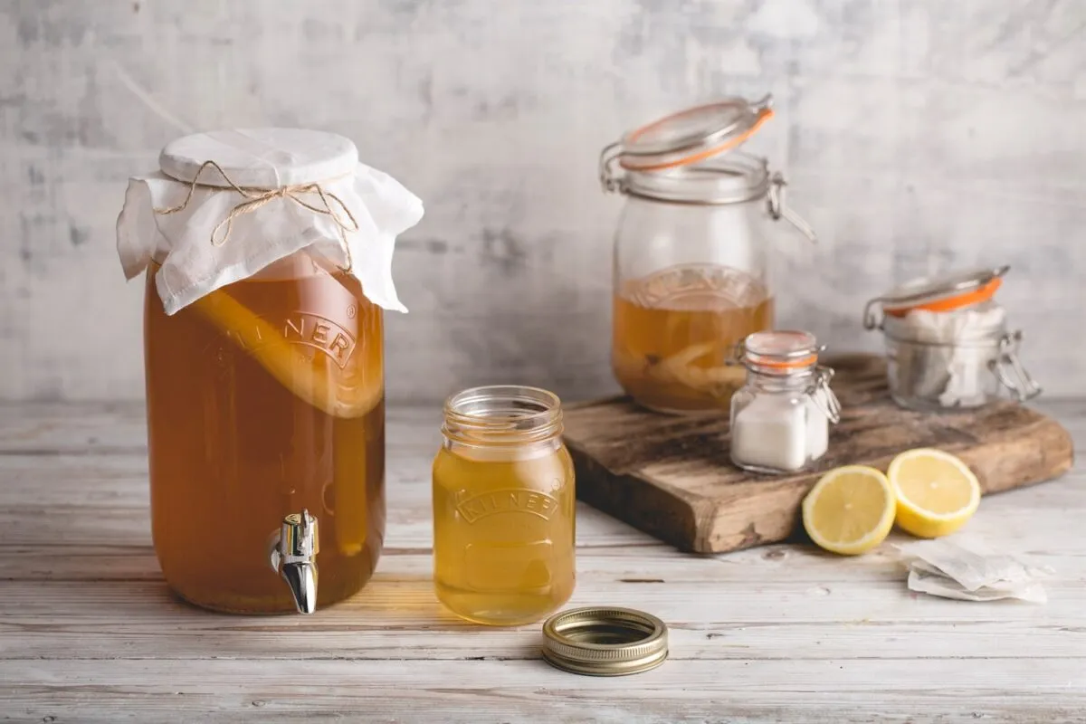 Kombucha là gì? Cách làm Kombucha đơn giản ngay tại nhà