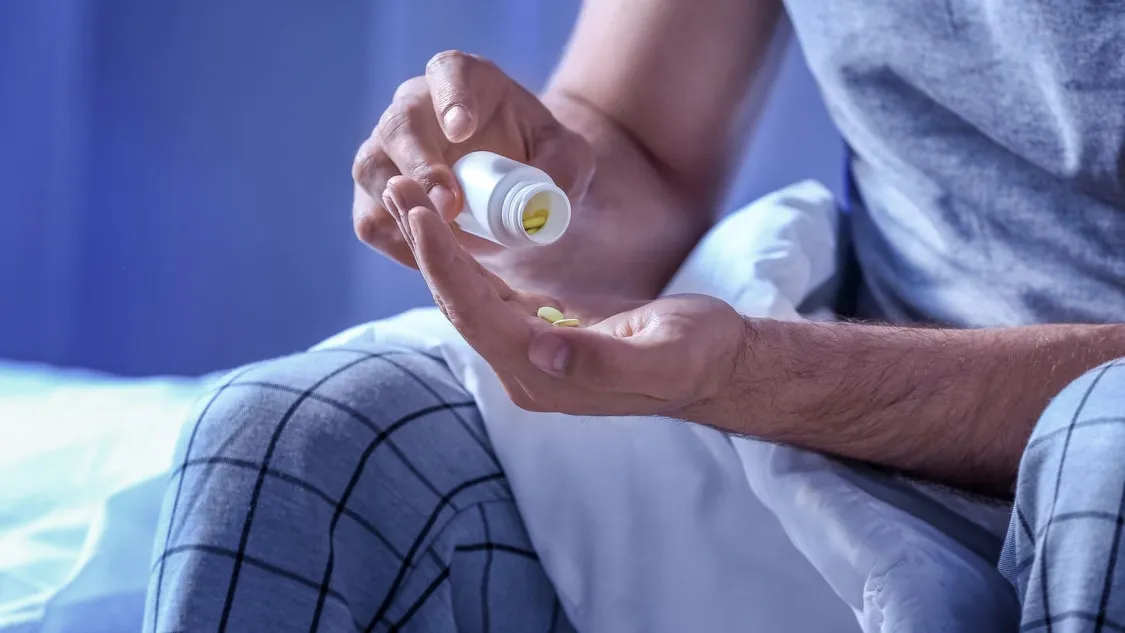 Magiê với Melatonin: Chất nào giúp ngủ ngon hơn?