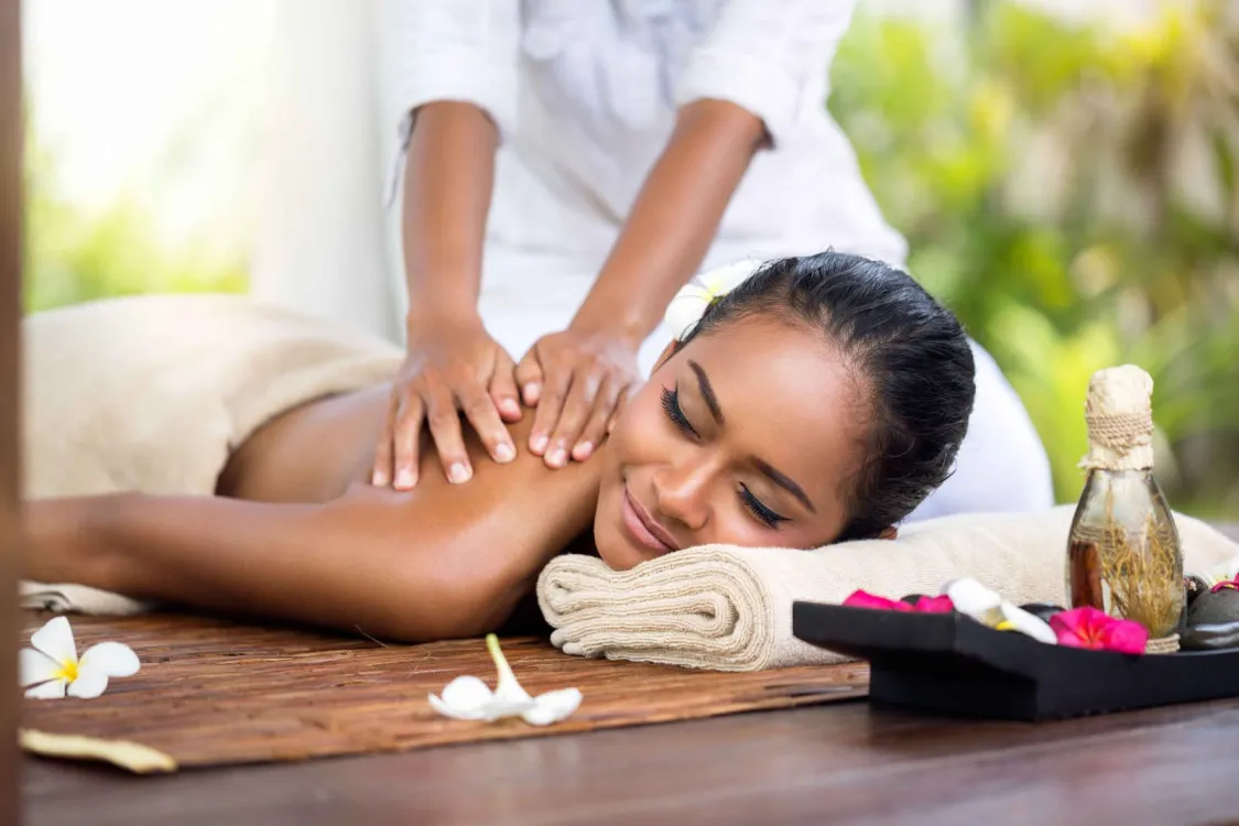 Massage có giúp ngủ ngon hơn không? Lợi ích của massage đối với giấc ngủ