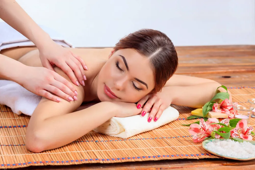 Massage spa body là gì? Tác dụng và các phương pháp massage chủ yếu