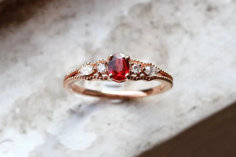 Nhẫn Ruby là gì? Những ý nghĩa của nhẫn Ruby nên biết