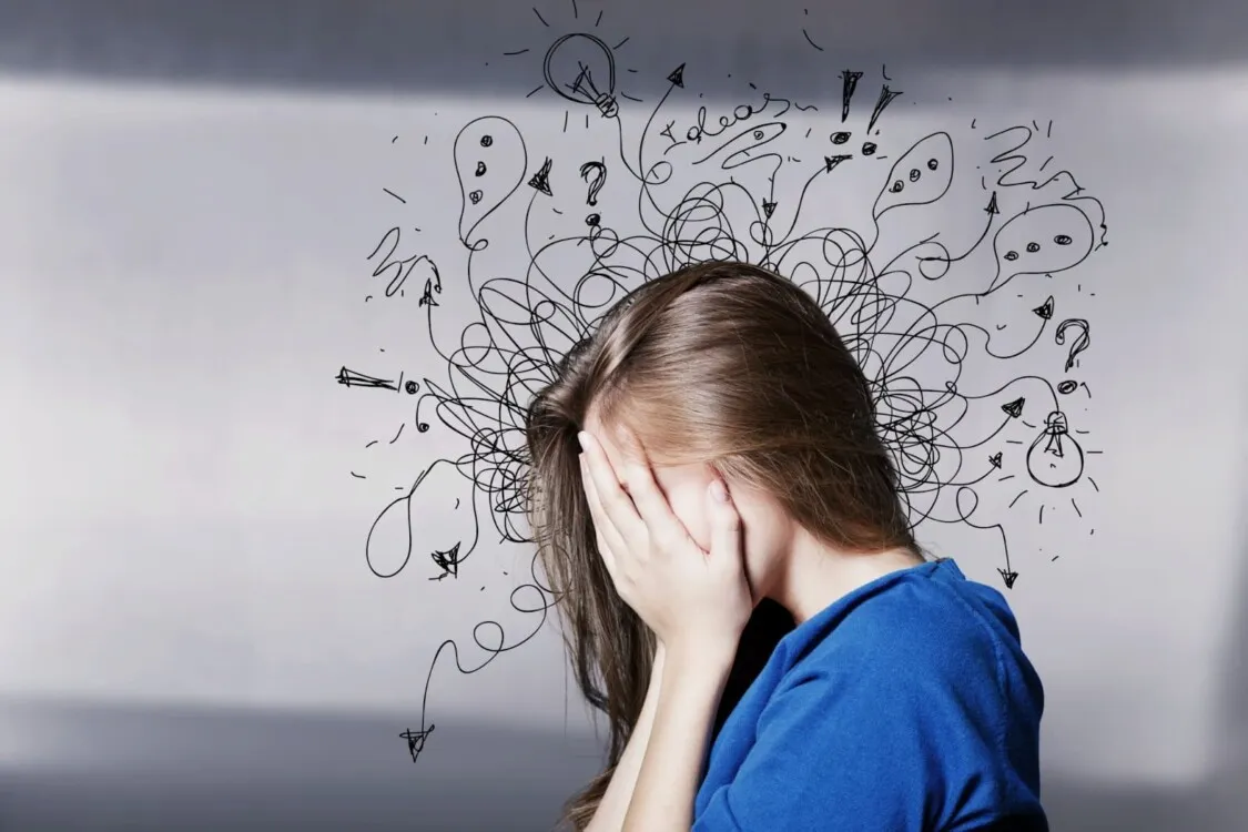 Overthinking là gì? Làm thế nào để bản thân có thể suy nghĩ tích cực hơn?