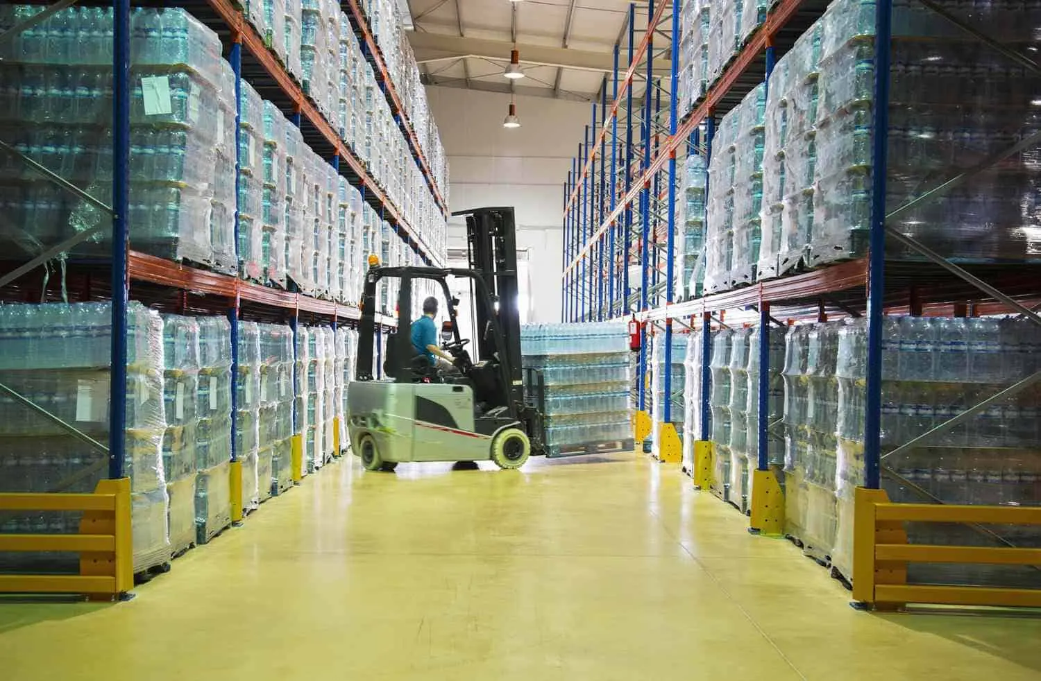 Pallet nhựa là gì? Ưu, nhược điểm và ứng dụng của pallet nhựa