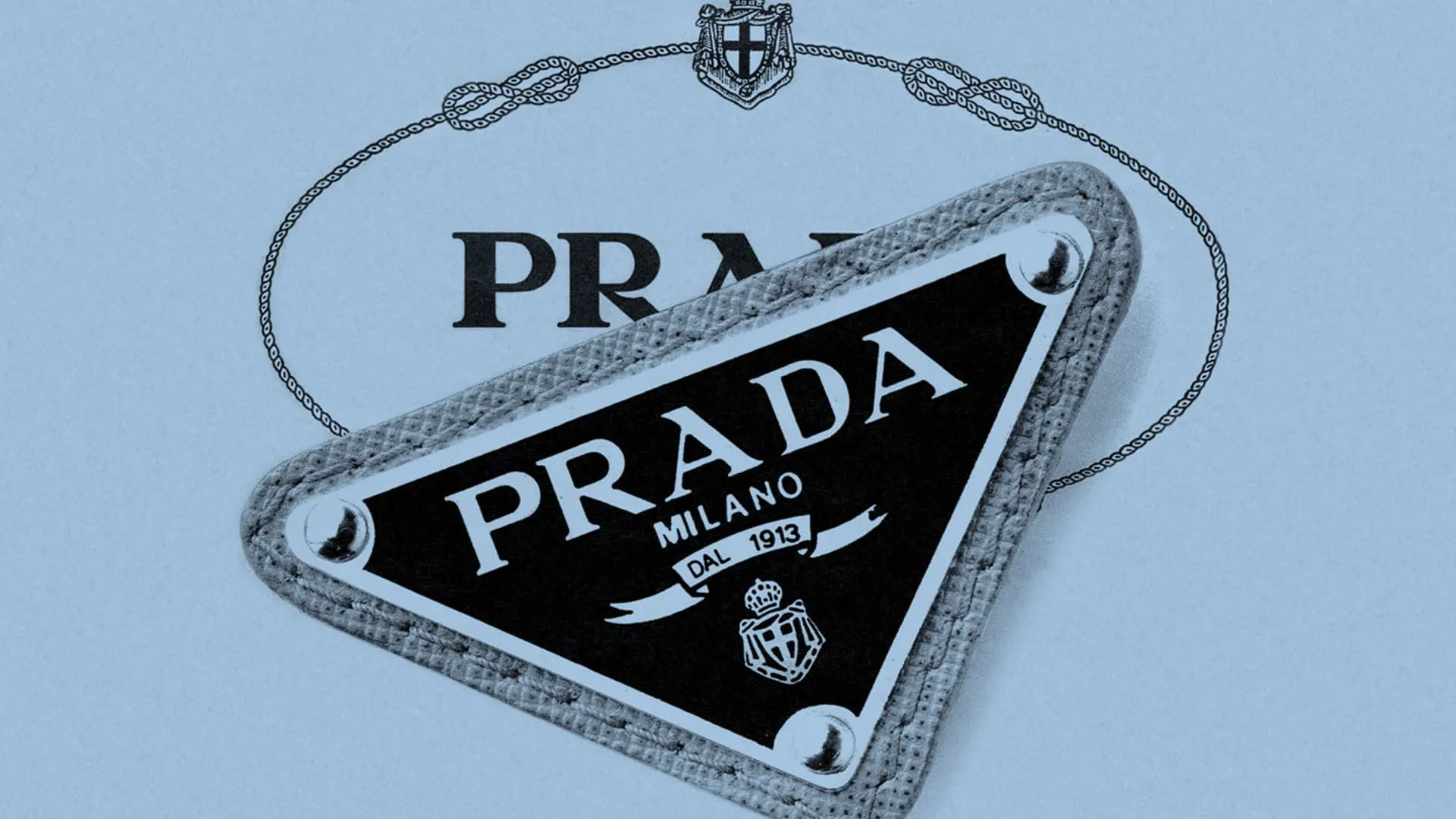 Prada là thương hiệu của nước nào? Sự ra đời và phát triển của thương hiệu Prada 