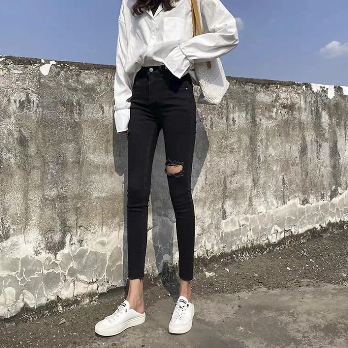 Quần legging là gì? 4 cách mix đồ siêu tôn dáng với quần legging