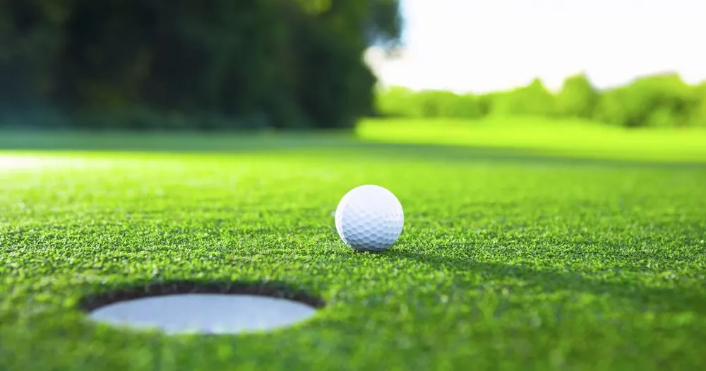 Sân golf Cần Thơ nằm ở đâu? Có những dịch vụ tiện ích gì?