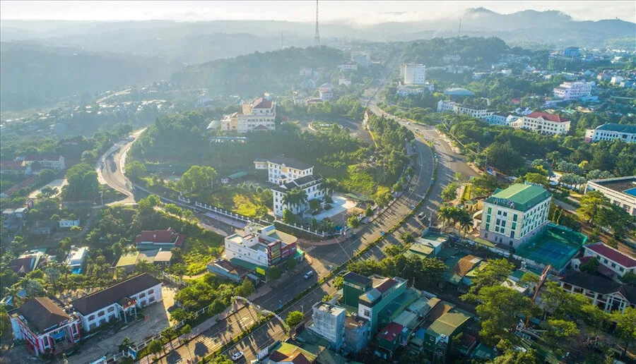 Tà Đùng ở đâu? Kinh nghiệm du lịch Tà Đùng khám phá vẻ đẹp “đại ngàn” của Tây Nguyên