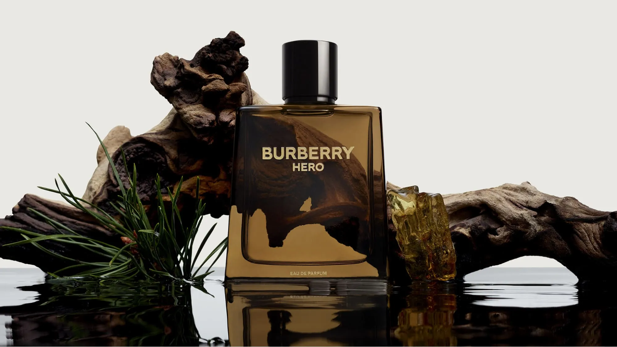 Thương hiệu Burberry là của nước nào? Những dòng sản phẩm chính của Burberry