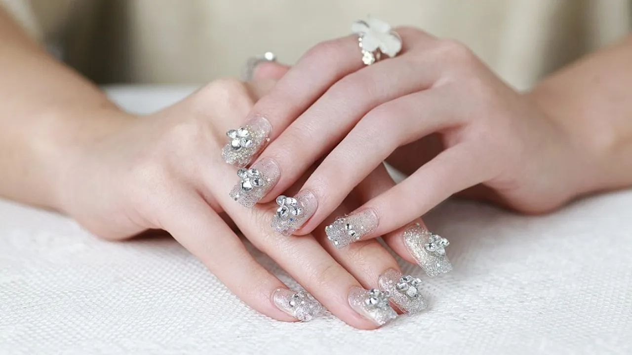 Top 10 kiểu nail cô dâu đẹp lộng lẫy, đón đầu xu hướng