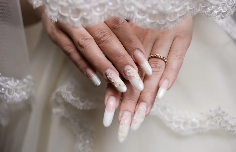 Top 10 kiểu nail cô dâu đẹp lộng lẫy, đón đầu xu hướng