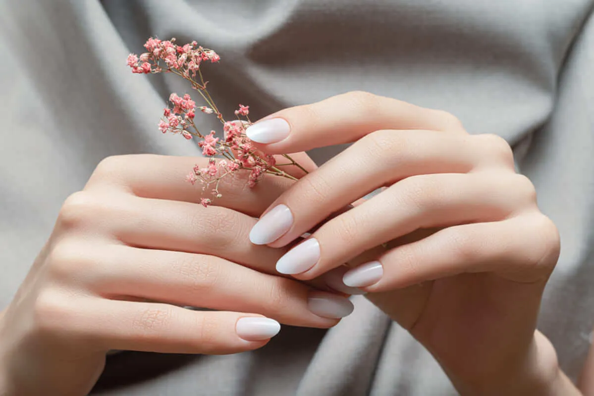 Top 10 kiểu nail cô dâu đẹp lộng lẫy, đón đầu xu hướng