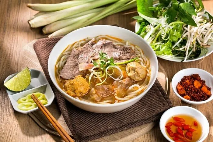 Top quán bún bò Huế ngon nhất Hà Nội