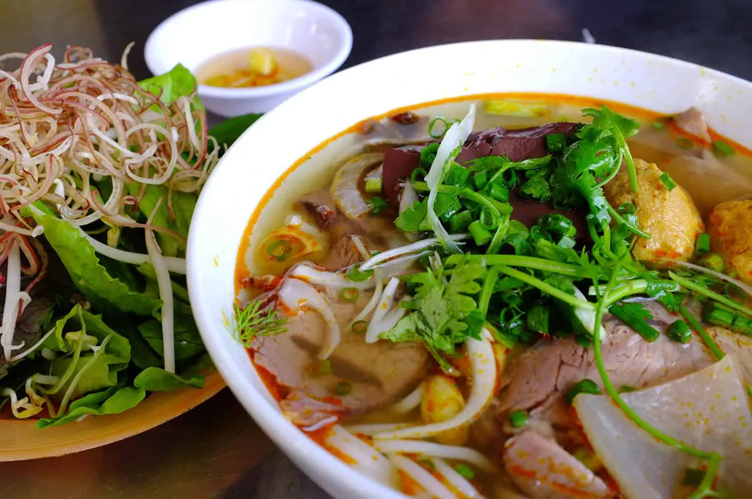 Top quán bún bò Huế ngon nhất Hà Nội