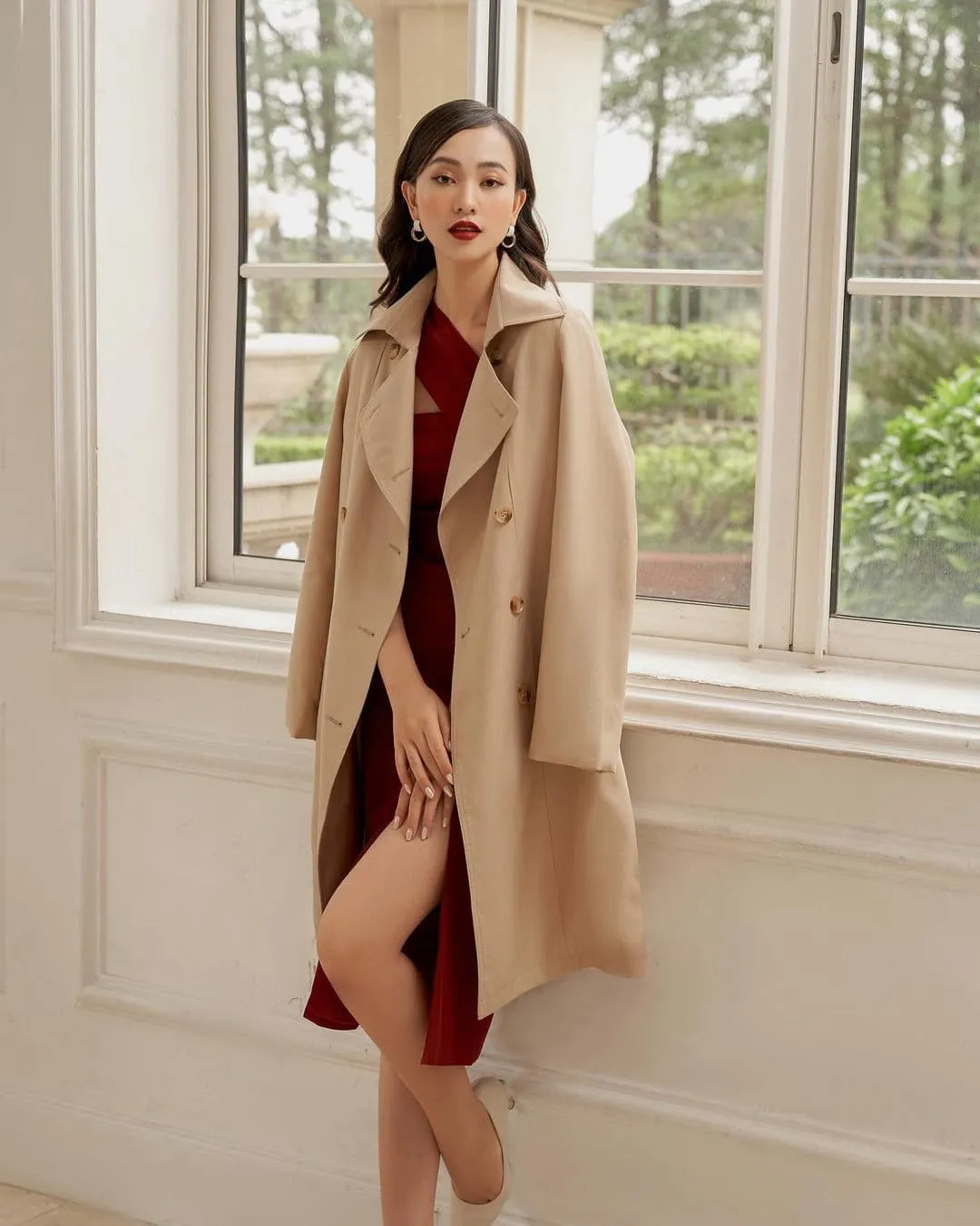 Trench coat là gì? 5 cách phối đồ với áo trench coat cho bạn gái