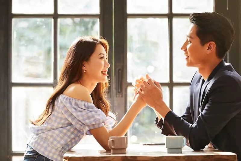 Ý nghĩa tên Yến Linh, sự nghiệp, tình duyên của bé sau này ra sao?